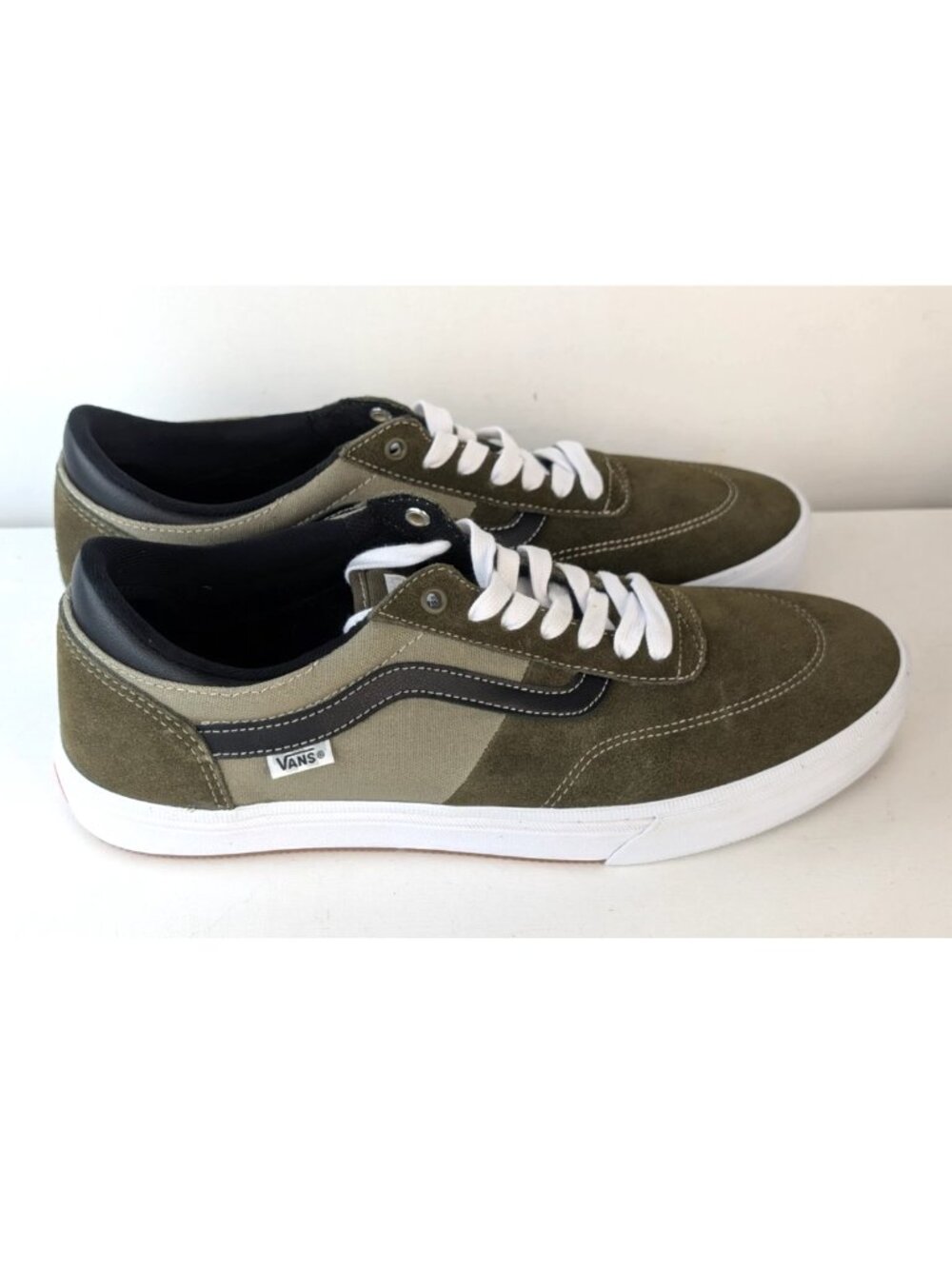 Men's 13-VANS Gilbert Crockett Low Skate Casual Sneaker-Dark Olive-721454